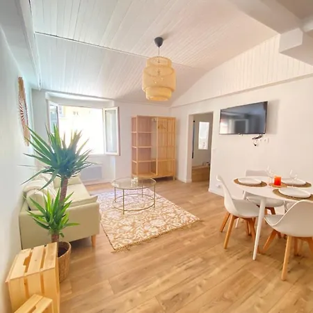 Cosy Flat - Heart Of Old Town Νίκαια
